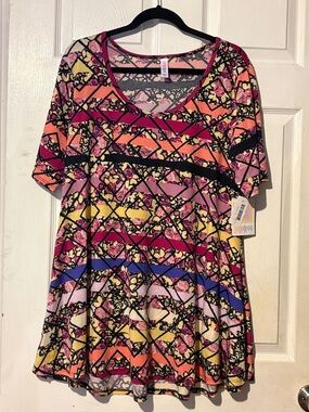 LuLaRoe Perfect Tee Multicolor Floral Stripe Scoop Neck Tunic